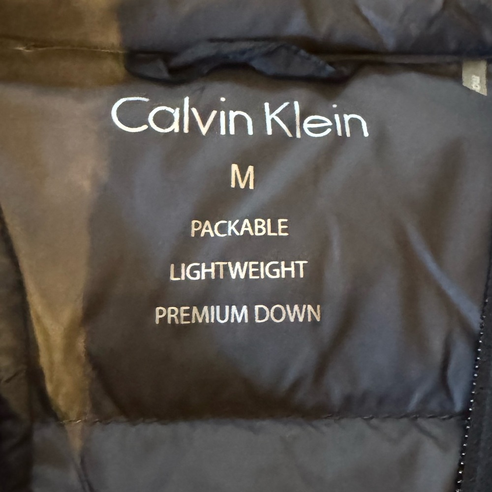 Calvin Klein Quilted Puffer Jacket - Picture 3 of 8